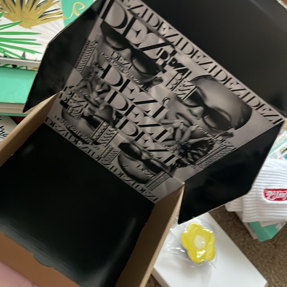 Dezi Sunglasses Box